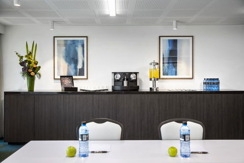 Quest Burwood East - Travel Search 21