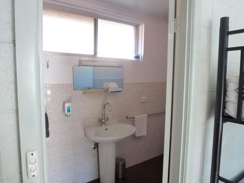 The Grampians Motel - Travel Agents 36