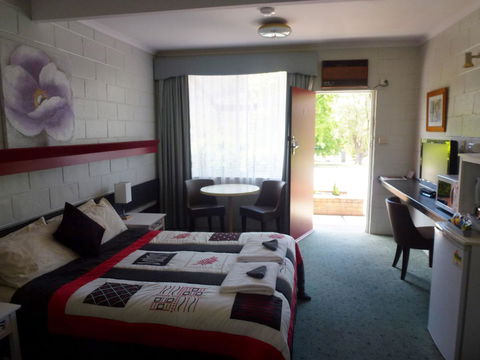 The Grampians Motel - Travel Agents 41