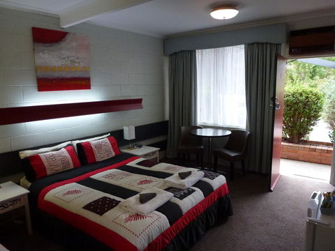 The Grampians Motel - Travel Agents 10