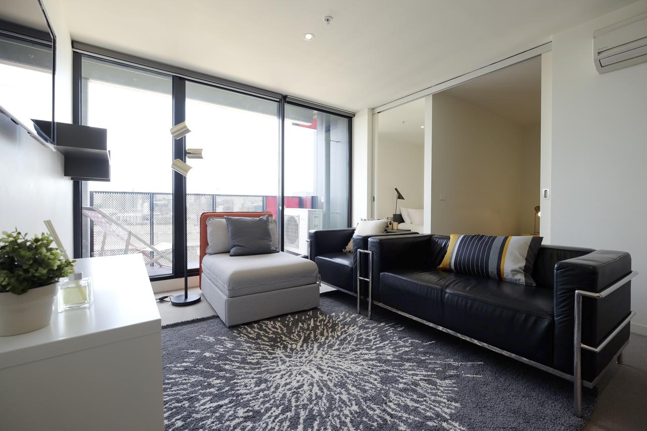 Melbourne VIC Tourism Guide