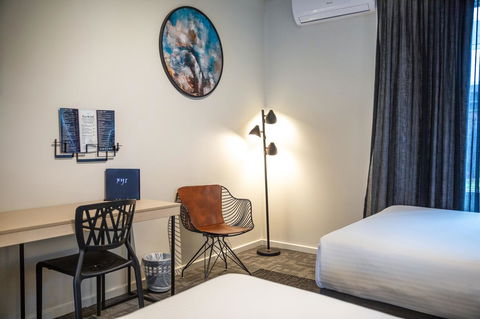 Nightcap At Keysborough Hotel - Tourism Guide 17