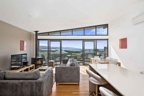 Apollo Bay Cottages - Tourism Guide 13