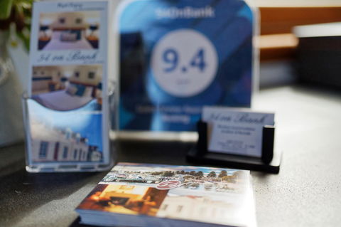 54 On Bank - Travel Search 13