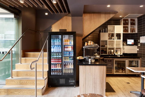 Brady Hotels Central Melbourne - Tourism Guide 28