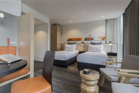 Brady Hotels Central Melbourne - Tourism Guide 4