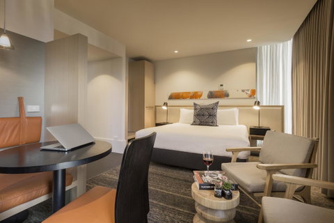 Brady Hotels Central Melbourne - Tourism Guide 3