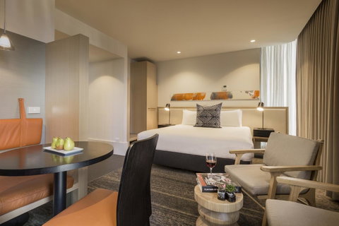 Brady Hotels Central Melbourne - Tourism Guide 1