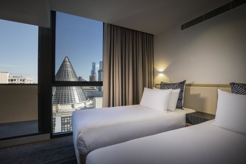 Brady Hotels Central Melbourne - Tourism Guide 40