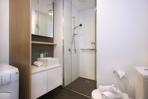 Mono Apartments On La Trobe Street - Tourism Guide 10