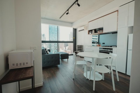Mono Apartments On La Trobe Street - Tourism Guide 1