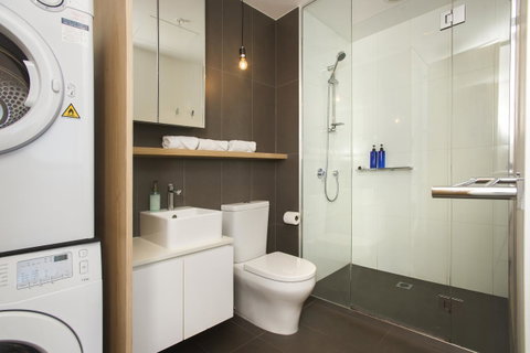 Mono Apartments On La Trobe Street - Tourism Guide 15