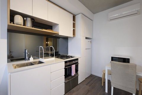 Mono Apartments On La Trobe Street - Tourism Guide 18