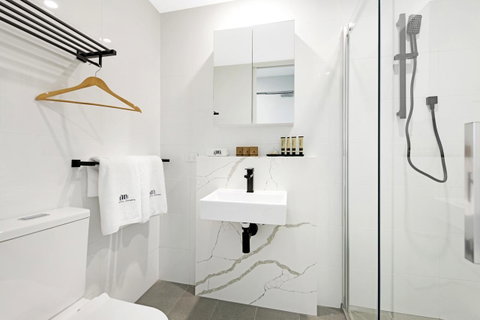 The Hamptons Apartments - St Kilda - Tourism Guide 22