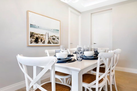 The Hamptons Apartments - St Kilda - Tourism Guide 14