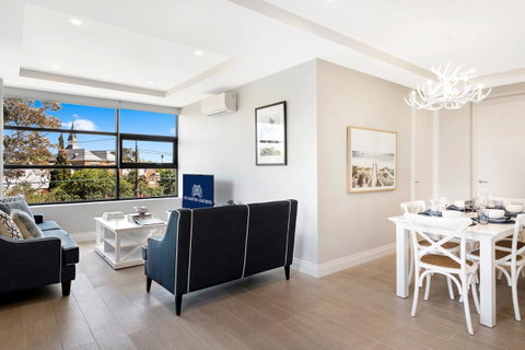 The Hamptons Apartments - St Kilda - Tourism Guide 13
