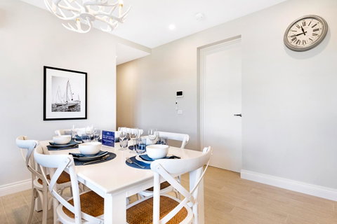 The Hamptons Apartments - St Kilda - Tourism Guide 19
