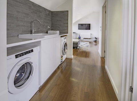 Bayview Loft - Travel Agents 5