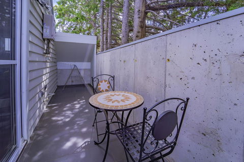 Bayview Loft - Travel Agents 24