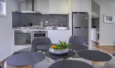 Bayview Loft - Travel Agents 18