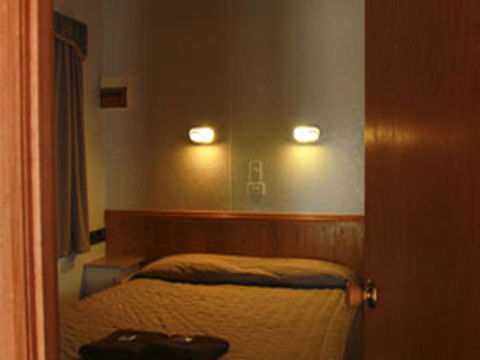 Tasman Holiday Parks - Geelong - Travel Agents 16