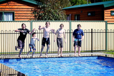 Tasman Holiday Parks - Geelong - Travel Agents 2