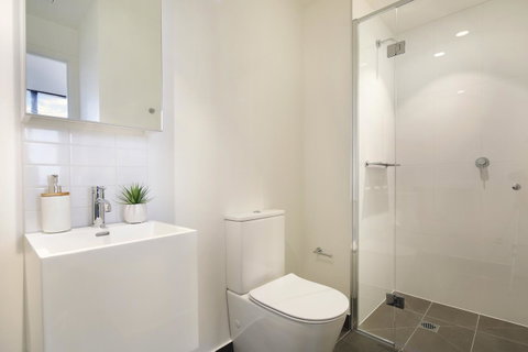 Experience Platinum Hotel Apartments - Tourism Guide 27