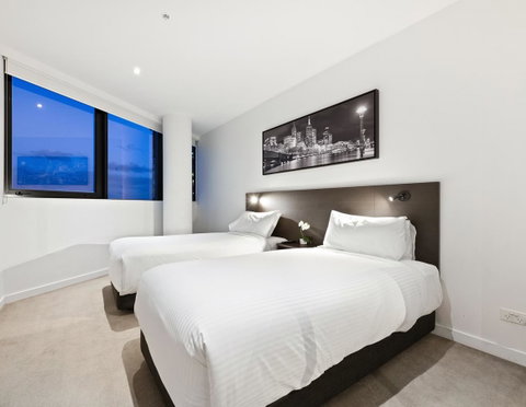 Experience Platinum Hotel Apartments - Tourism Guide 6