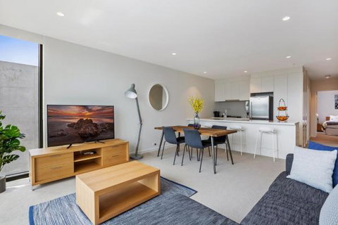 Experience Platinum Hotel Apartments - Tourism Guide 3