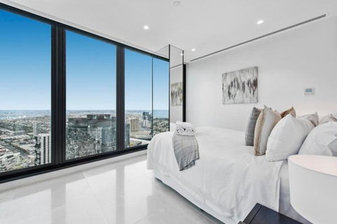 Experience Platinum Hotel Apartments - Tourism Guide 13