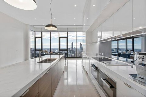 Experience Platinum Hotel Apartments - Tourism Guide 15