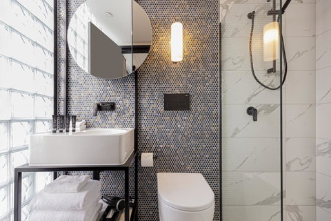 Brady Hotels Jones Lane - Tourism Guide 7