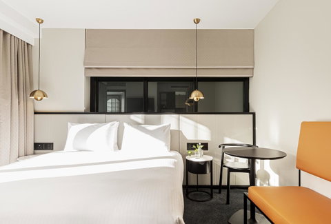 Brady Hotels Jones Lane - Tourism Guide 5
