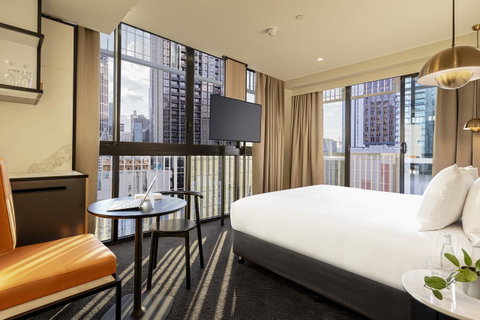 Brady Hotels Jones Lane - Tourism Guide 3