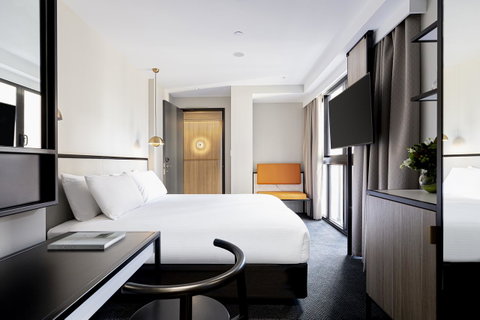 Brady Hotels Jones Lane - Tourism Guide 4