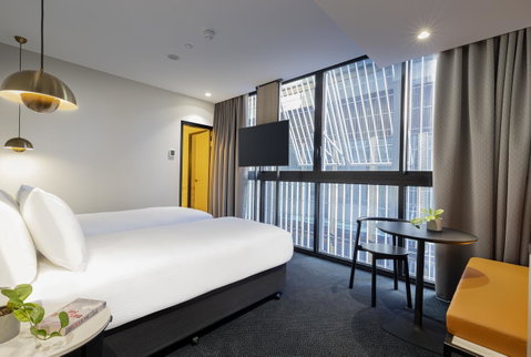 Brady Hotels Jones Lane - Tourism Guide 11