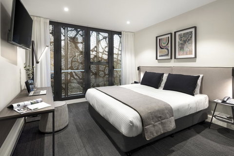 Quest St Kilda Road - Tourism Guide 5
