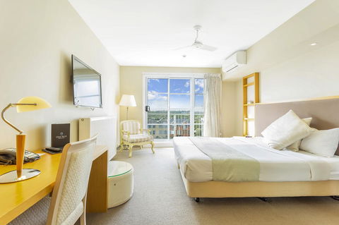 Deep Blue Hotel & Hot Springs - Travel Agents 41