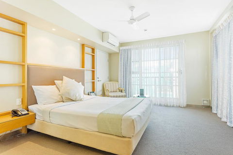 Deep Blue Hotel & Hot Springs - Travel Agents 18