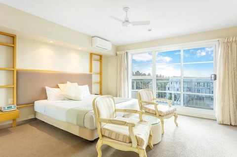 Deep Blue Hotel & Hot Springs - Travel Agents 11