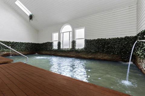 Deep Blue Hotel & Hot Springs - Travel Agents 12