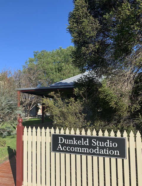 Dunkeld Studio Accommodation - Tourism Guide 1