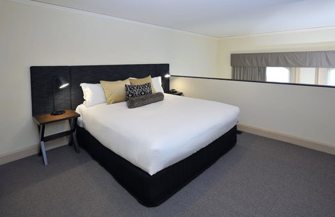 Grand Hotel Melbourne - Tourism Guide 18