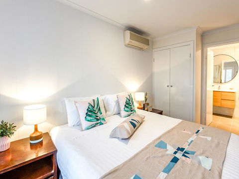 Sandymount - Travel Search 30