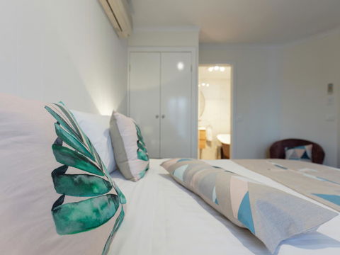 Sandymount - Travel Search 38