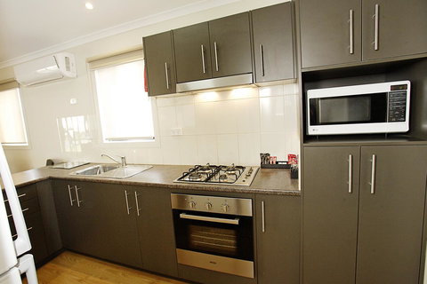 Discovery Parks - Geelong - Tourism Guide 2