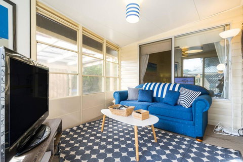 Nautique Beach House - Travel Agents 12