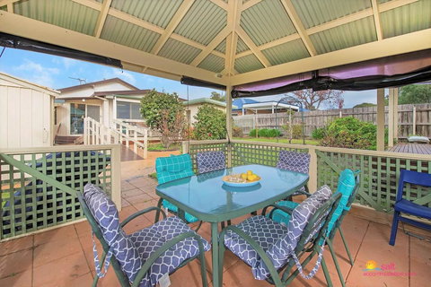 Nautique Beach House - Travel Agents 19