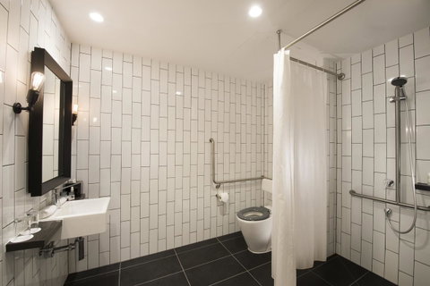 DoubleTree By Hilton Melbourne - Tourism Guide 38