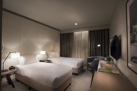 DoubleTree By Hilton Melbourne - Tourism Guide 36
